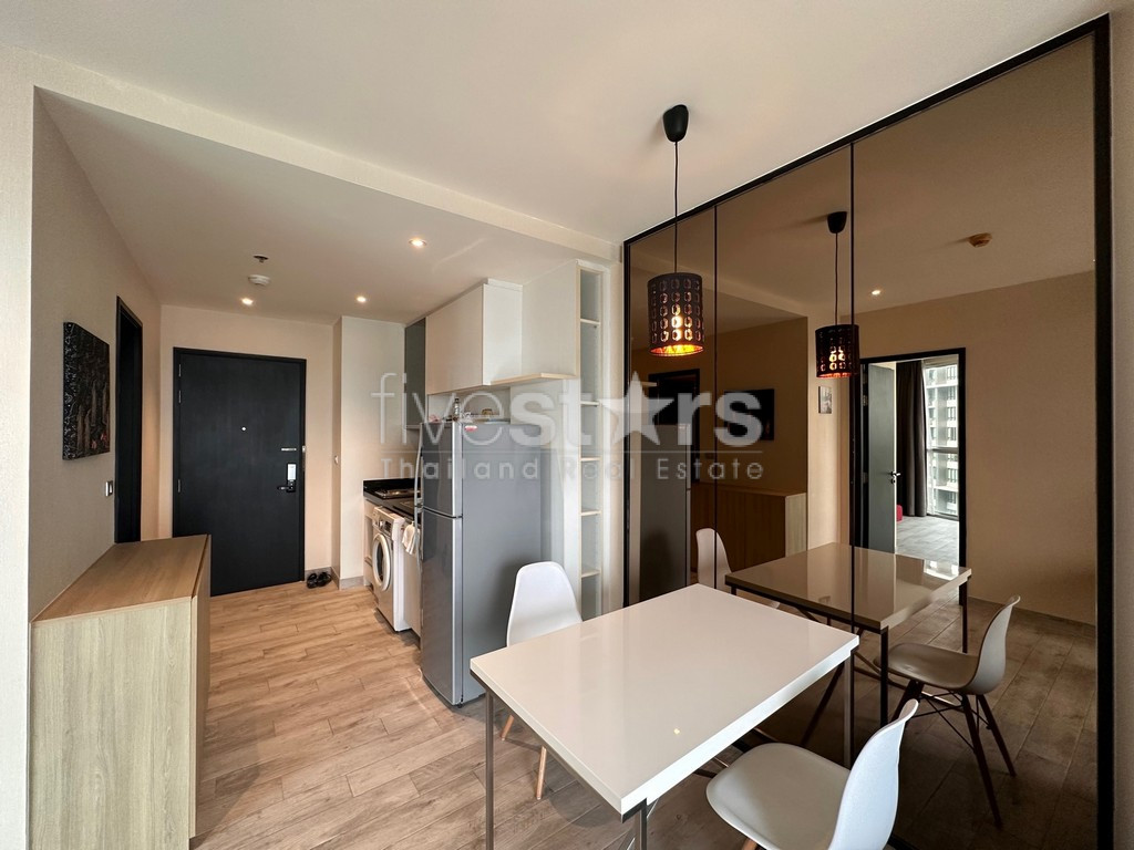 Appartement d'une chambre haut en étage à vendre proche BTS Pra Khanong, photo 5