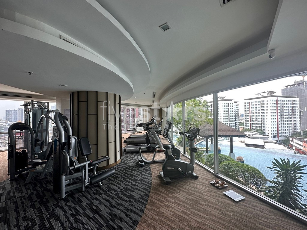 Appartement d'une chambre haut en étage à vendre proche BTS Pra Khanong, photo 17