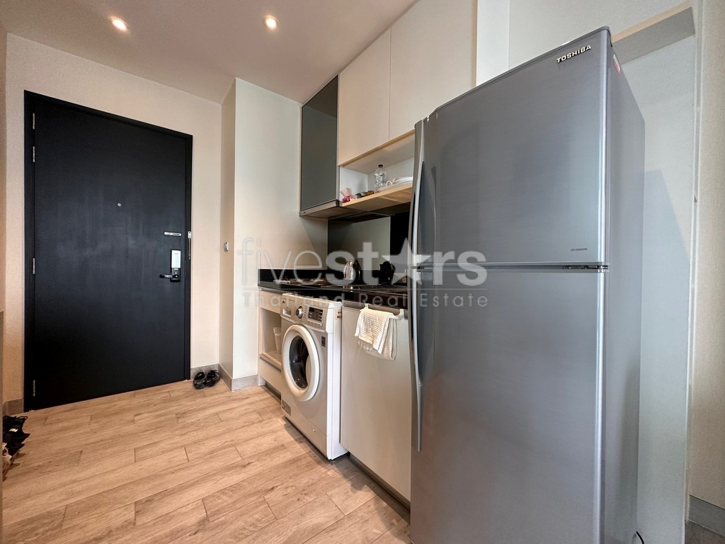 Appartement d'une chambre haut en étage à vendre proche BTS Pra Khanong, photo 6
