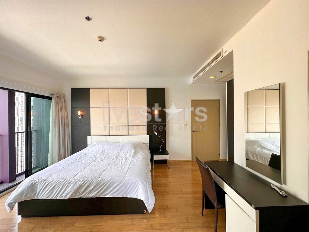 2-bedroom spacious condo for sale close to BTS Ekamai, photo 12