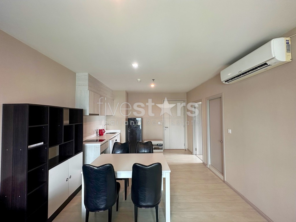 Appartement de 2 chambres haut en étage à vendre proche BTS Pra Khanong, photo 7