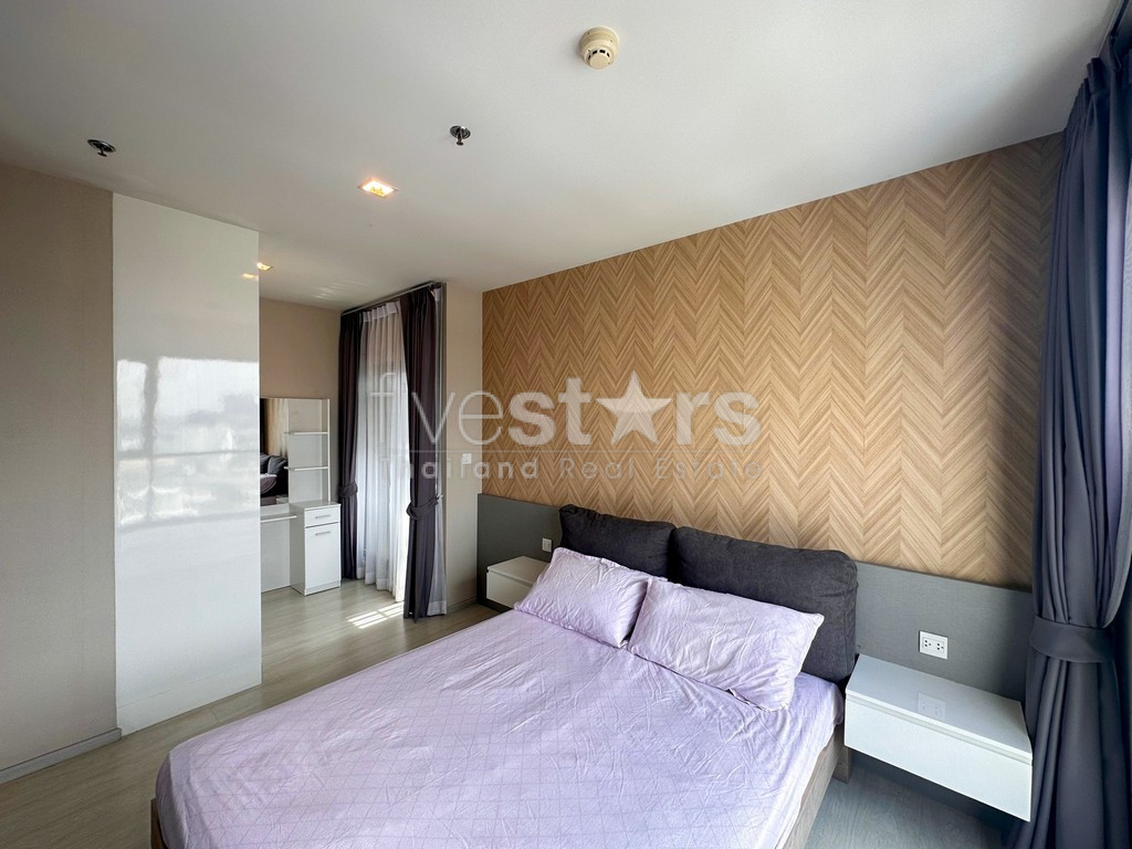 Appartement de 2 chambres haut en étage à vendre proche BTS Pra Khanong, photo 11