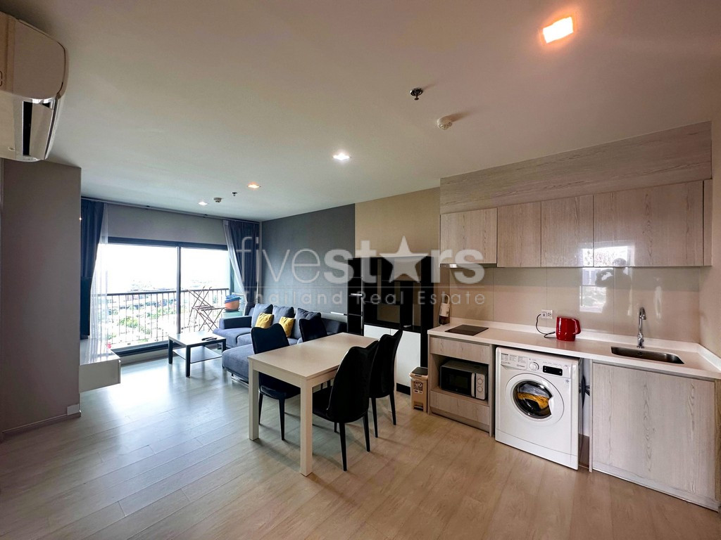 Appartement de 2 chambres haut en étage à vendre proche BTS Pra Khanong, photo 6