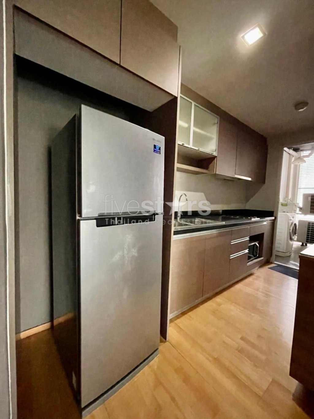 Appartement moderne de 2 chambres à vendre à Ekkamai, photo 8