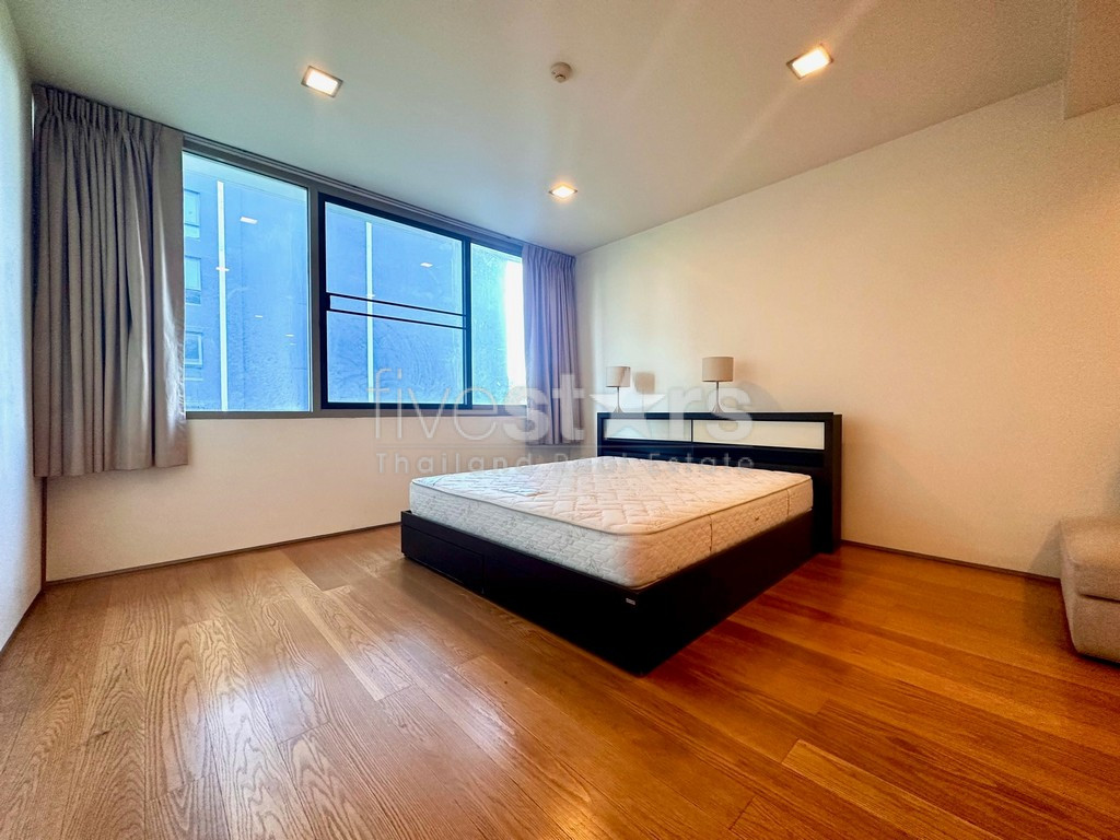 3-bedroom spacious condo for sale close to BTS Pra Khanong, photo 13