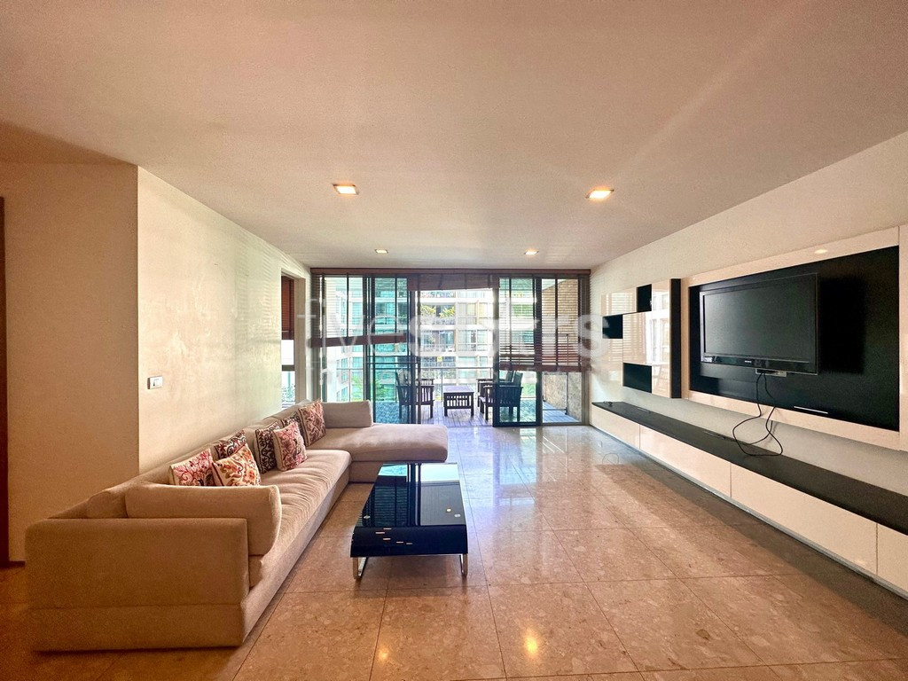 3-bedroom spacious condo for sale close to BTS Pra Khanong, photo 3