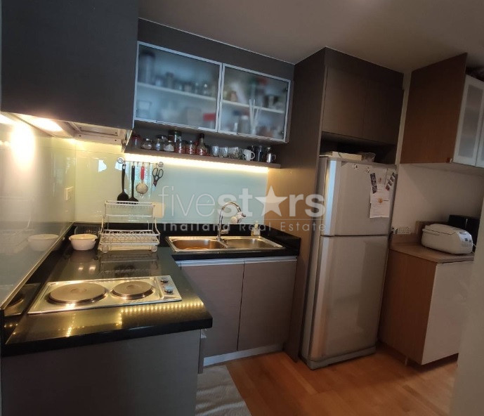 2 bedrooms condo for sale near BTS Ekkamai, photo 4