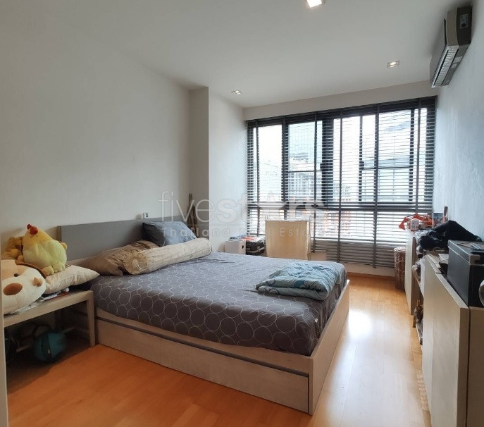 2 bedrooms condo for sale near BTS Ekkamai, photo 8