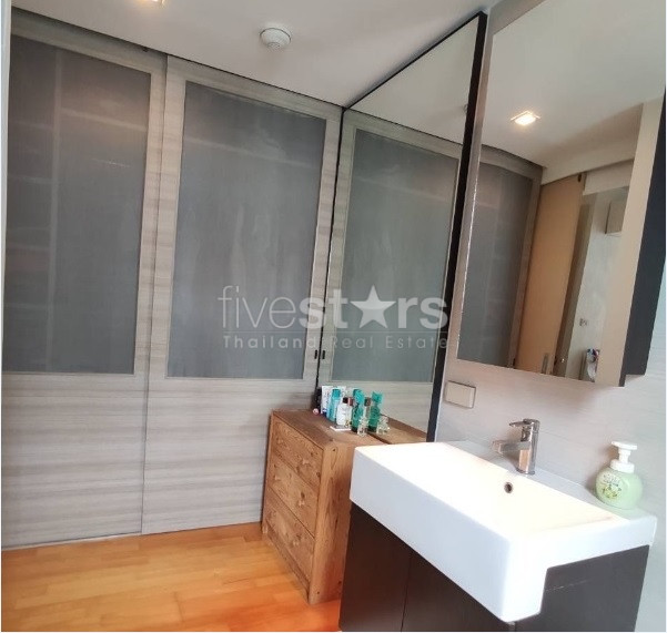 2 bedrooms condo for sale near BTS Ekkamai, photo 11