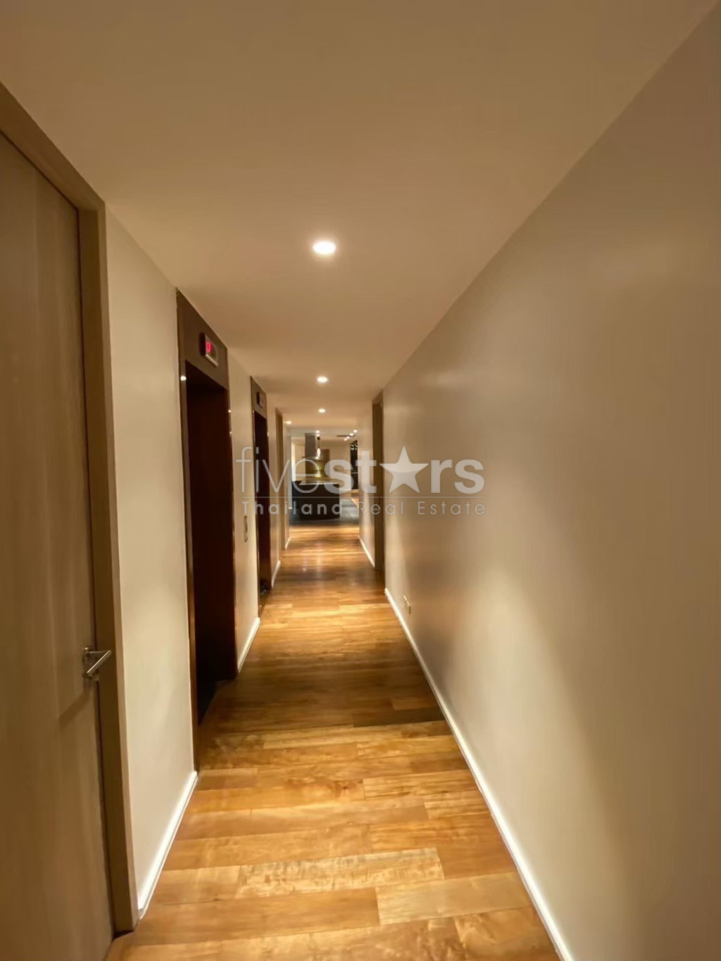Appartement élégant de 5 chambres à louer dans le quartier Sukhumvit–Ekkamai, photo 12