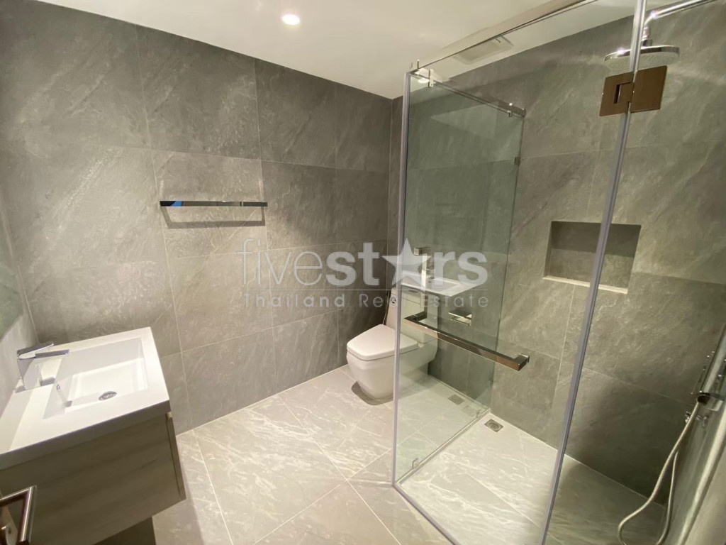 Appartement élégant de 5 chambres à louer dans le quartier Sukhumvit–Ekkamai, photo 19