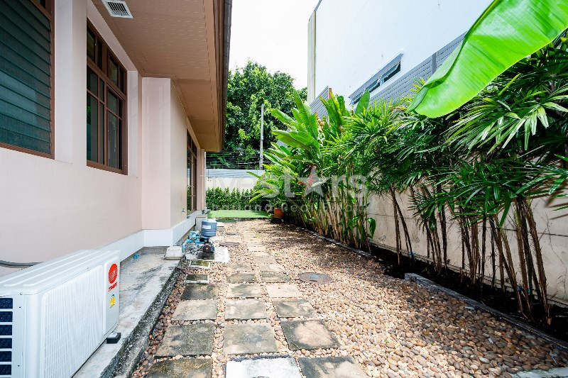 Luxury house private pool in compound on Phrakanong area, photo 5