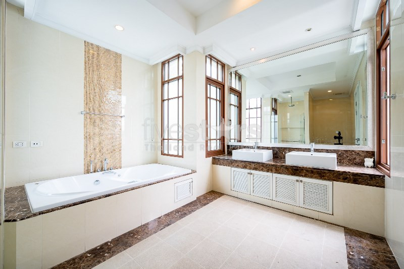 Luxury house private pool in compound on Phrakanong area, photo 15
