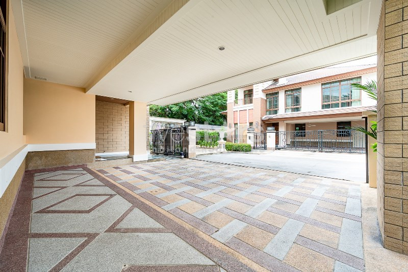 Maison de luxe avec piscine privée dans l'enceinte de la région de Phrakanong, photo 4