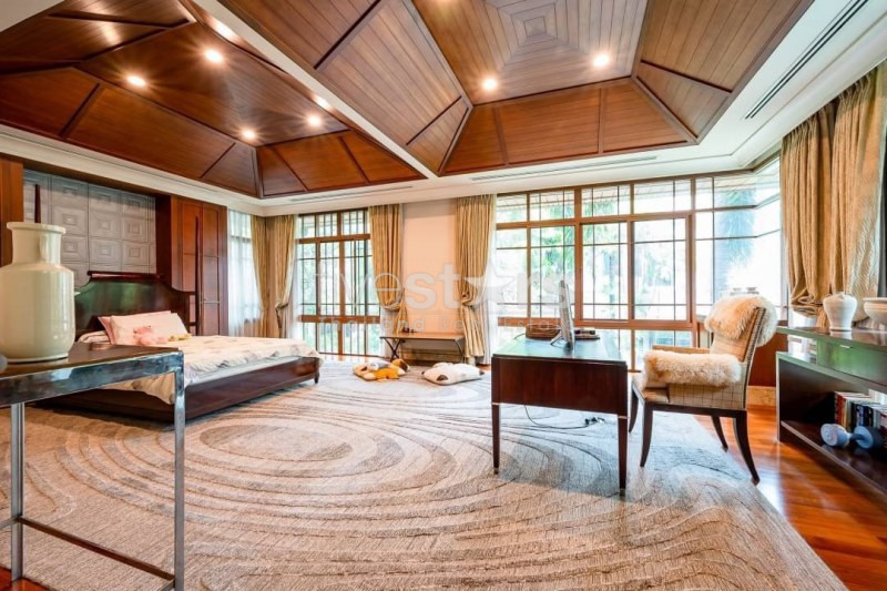 Superluxury house private pool for sale close to Phra Khanong BTS Station, photo 11