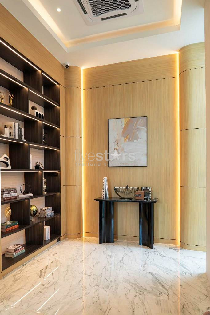 4-bedroom luxury modern house with private pool for sale on Ekkamai, photo 9