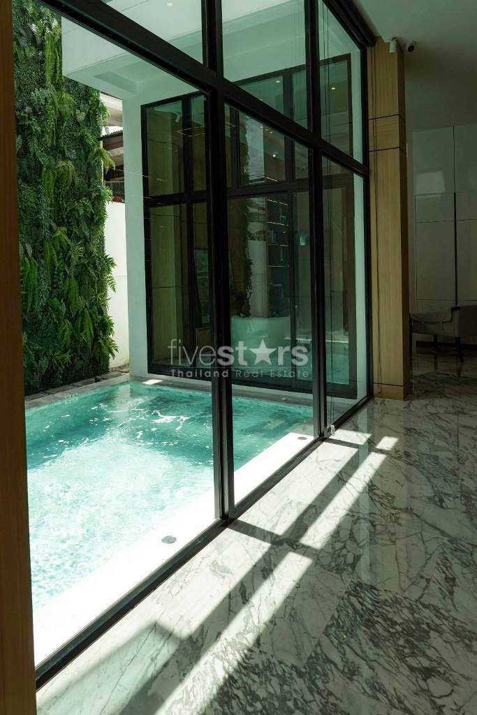 4-bedroom luxury modern house with private pool for sale on Ekkamai, photo 4