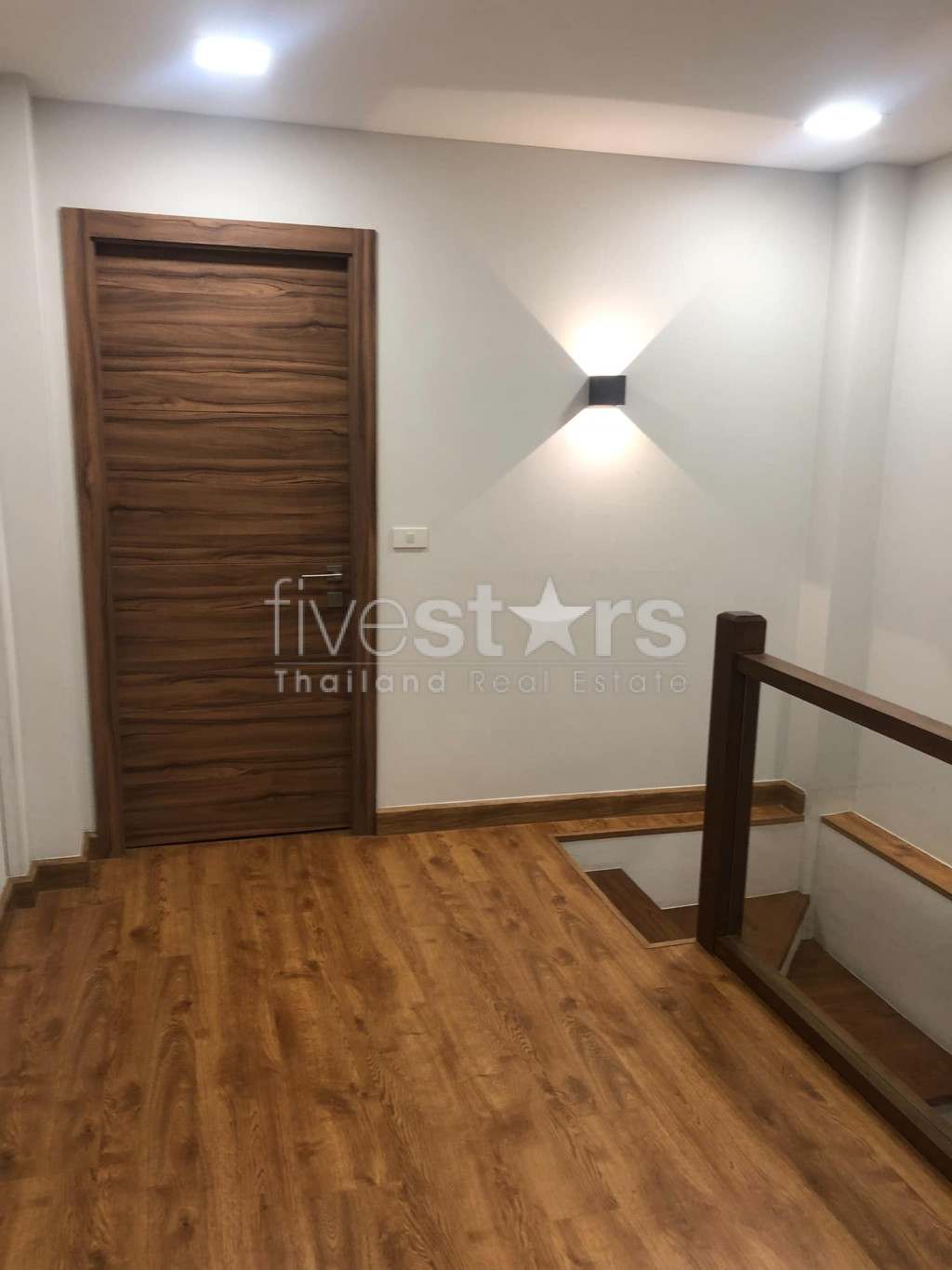 Maison individuelle 3-Chambres à louer sur Prakhanong, photo 9