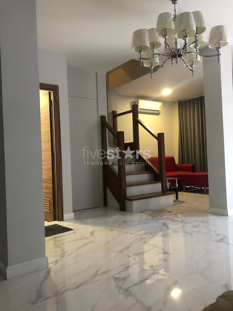 Maison individuelle 3-Chambres à louer sur Prakhanong, photo 10