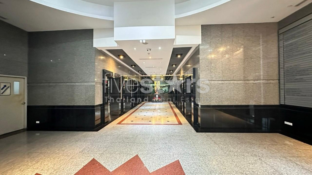 Espace de bureau à louer près de la station BTS Ekkamai, photo 6