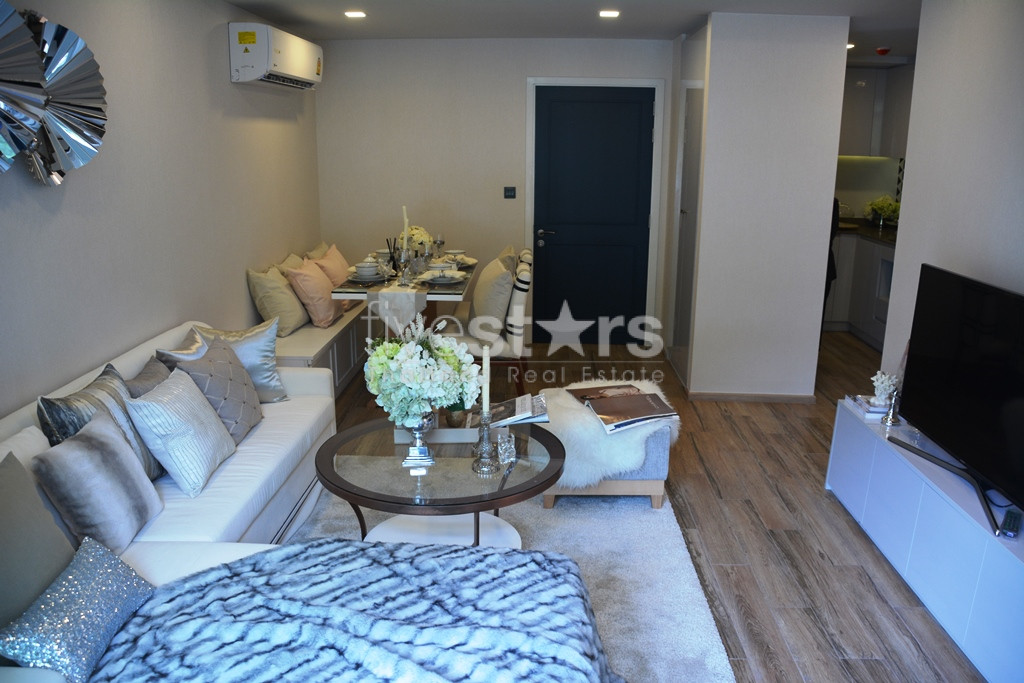2-bedroom modern condo in Yen Akard, photo 2