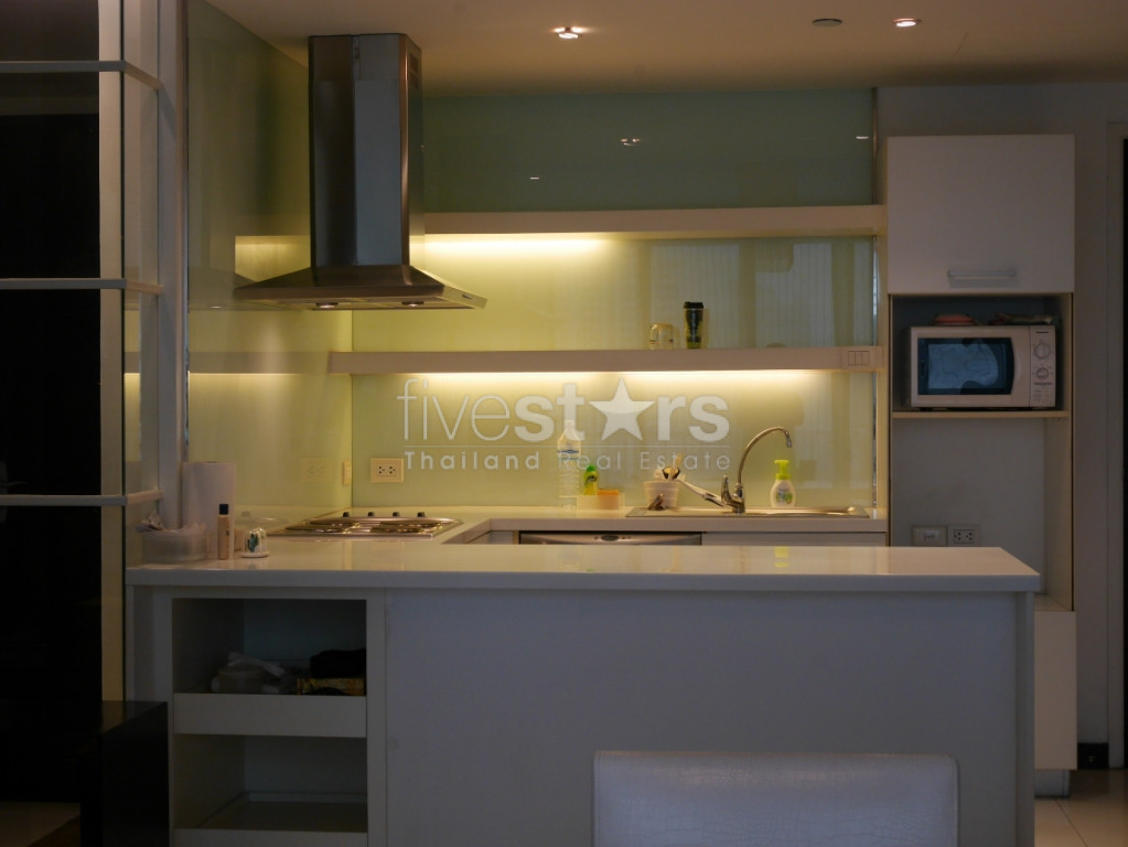 Condo 3 chambres meublé contemporain, photo 5