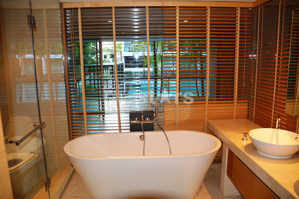 modern 4-bedroom duplex condo 300m from BTS Pra Khanong!, photo 14