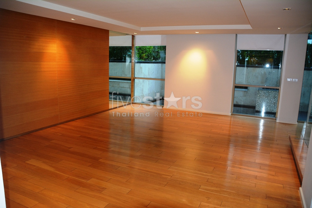 modern 4-bedroom duplex condo 300m from BTS Pra Khanong!, photo 18
