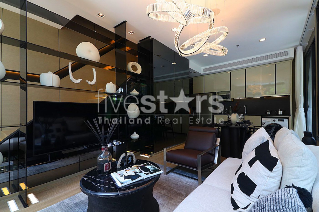 Appartement luxueux de 2 chambres en Duplex à vendre à Ekamai, photo 3