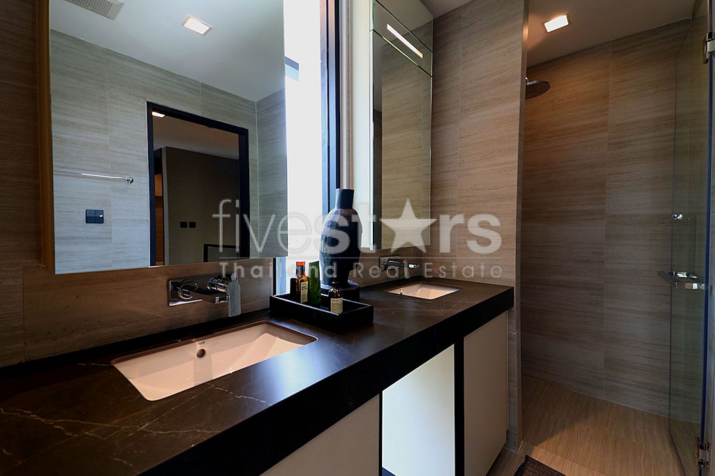 Appartement luxueux de 2 chambres en Duplex à vendre à Ekamai, photo 11