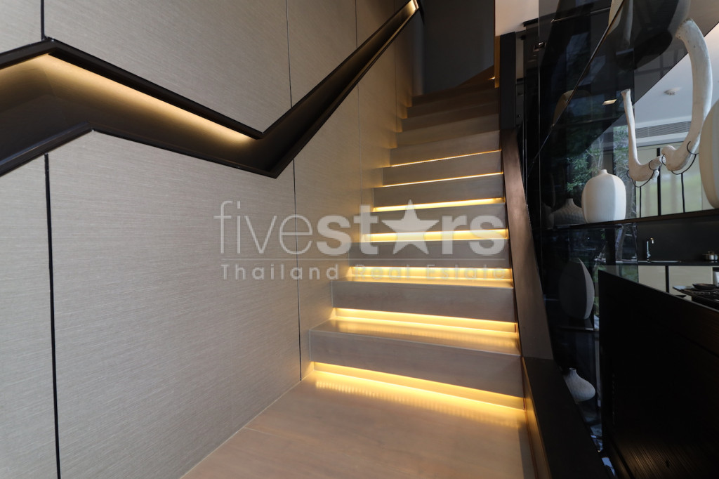 Appartement luxueux de 2 chambres en Duplex à vendre à Ekamai, photo 6