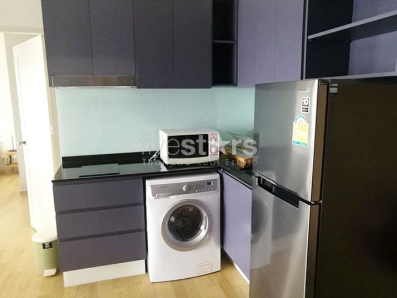 Condominium d'une chambre à louer près du BTS Ekamai, photo 4