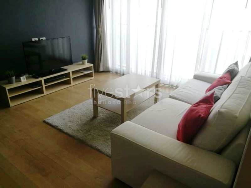 Condominium d'une chambre à louer près du BTS Ekamai