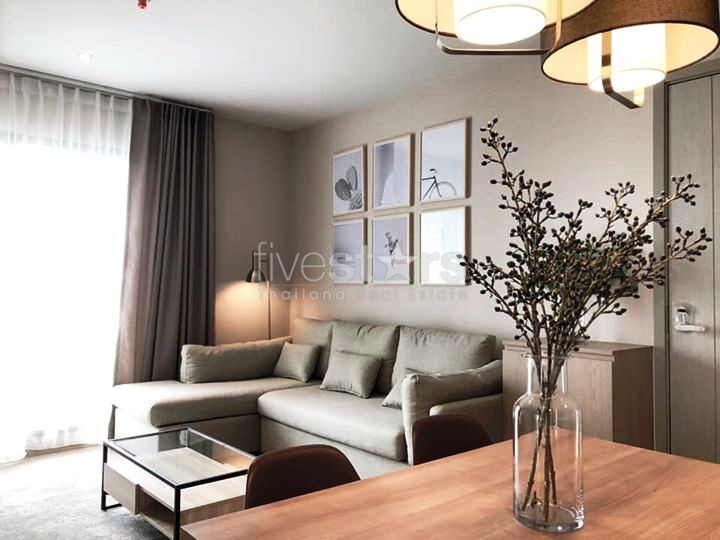 Brand new condo 2 bedrooms for rent near BTS Ekamai