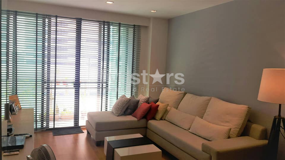 2 bedrooms condo for sale near BTS Ekkamai, photo 3