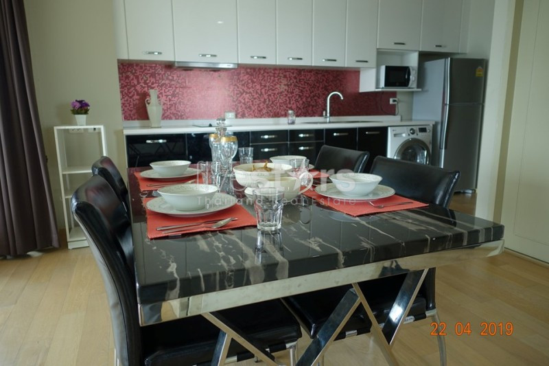 2 bedrooms condo for sale in Ekkamai, photo 3