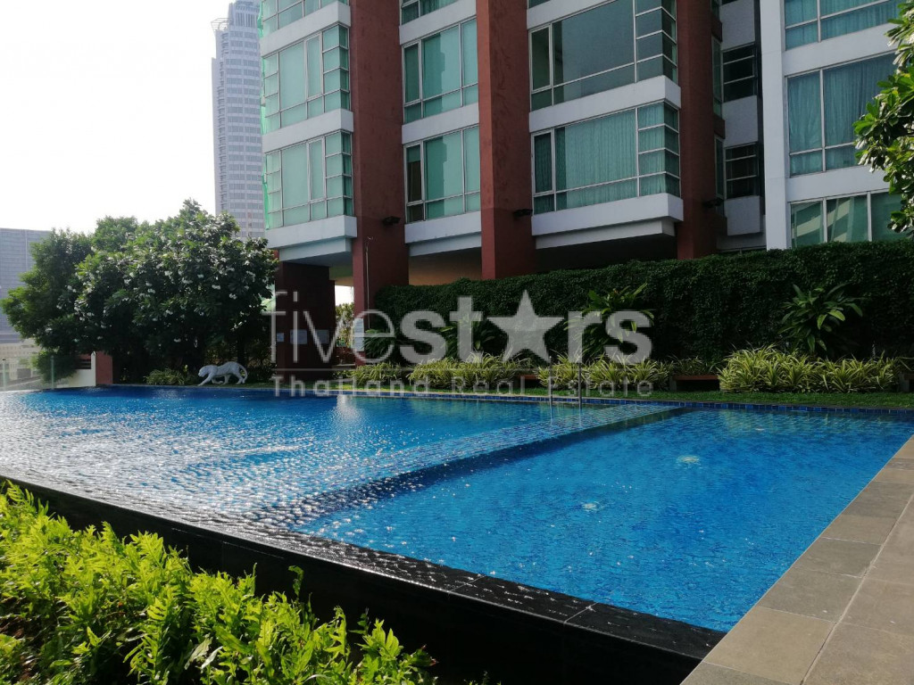 2 bedrooms condo for rent near BTS Ekamai, photo 18