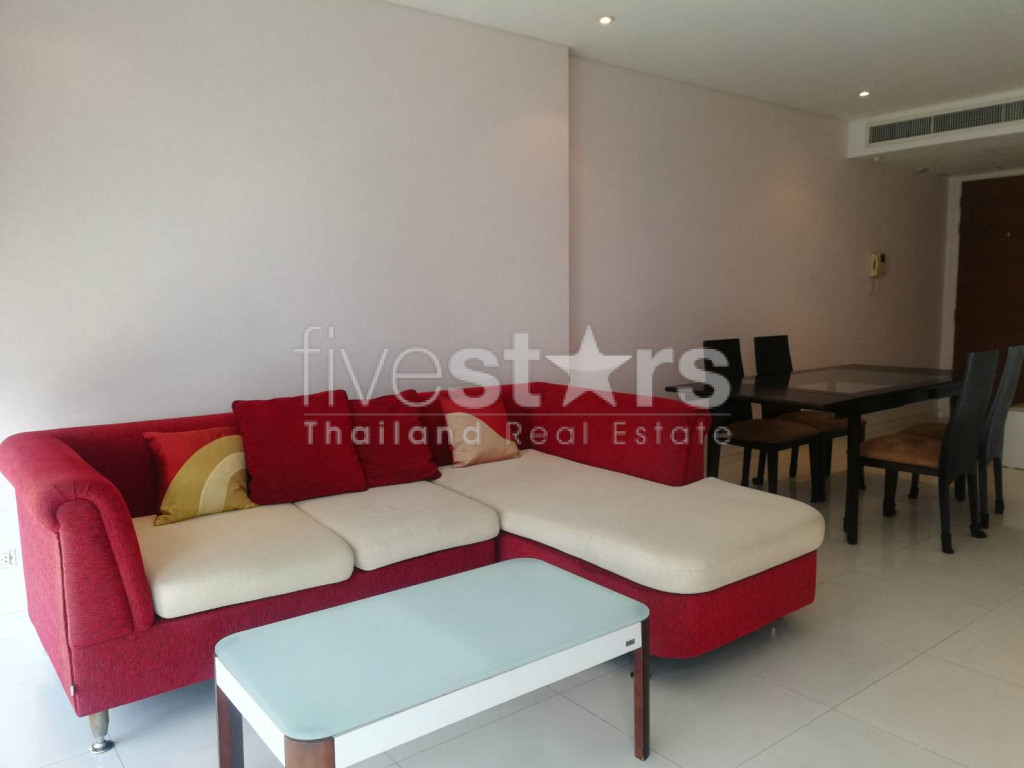 2 bedrooms condo for rent near BTS Ekamai