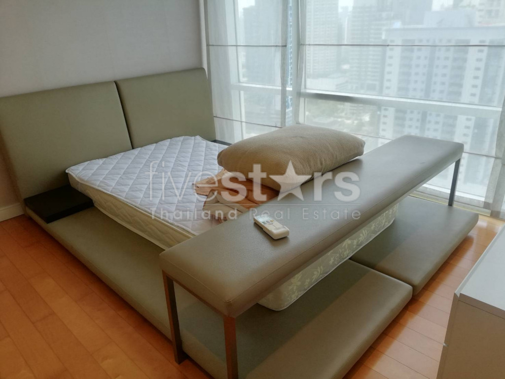 2 bedrooms condo for rent near BTS Ekamai, photo 11