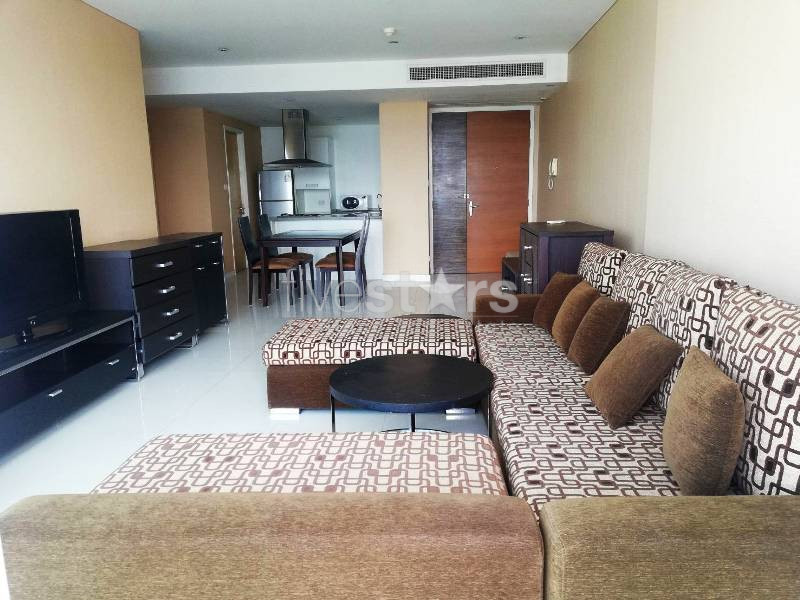 High floor unit 2 bedrooms condo for rent near BTS Ekamai, photo 2