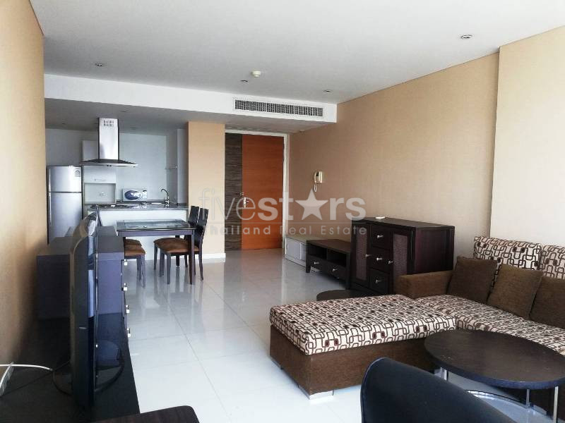 High floor unit 2 bedrooms condo for rent near BTS Ekamai, photo 4
