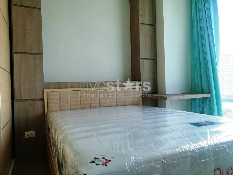 3 bedrooms with large balcony condo for rent in Ekamai, photo 8