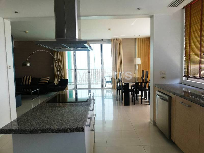 Large balcony 3 bedrooms condo for rent near BTS Ekamai, photo 14