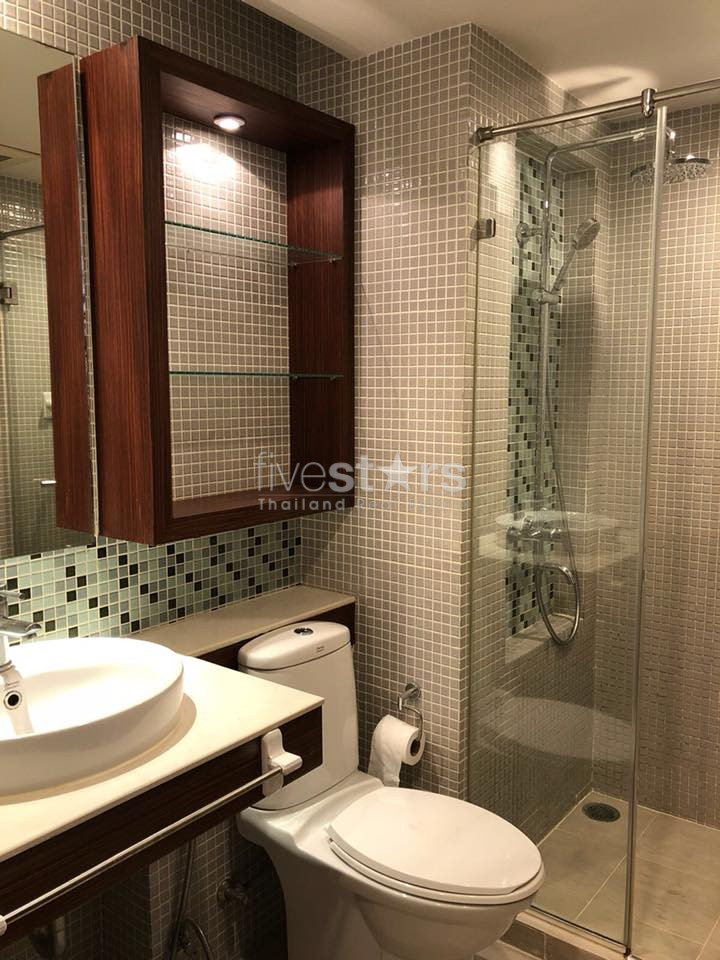 Large 2 bedrooms condo for rent in Ekamai, photo 9