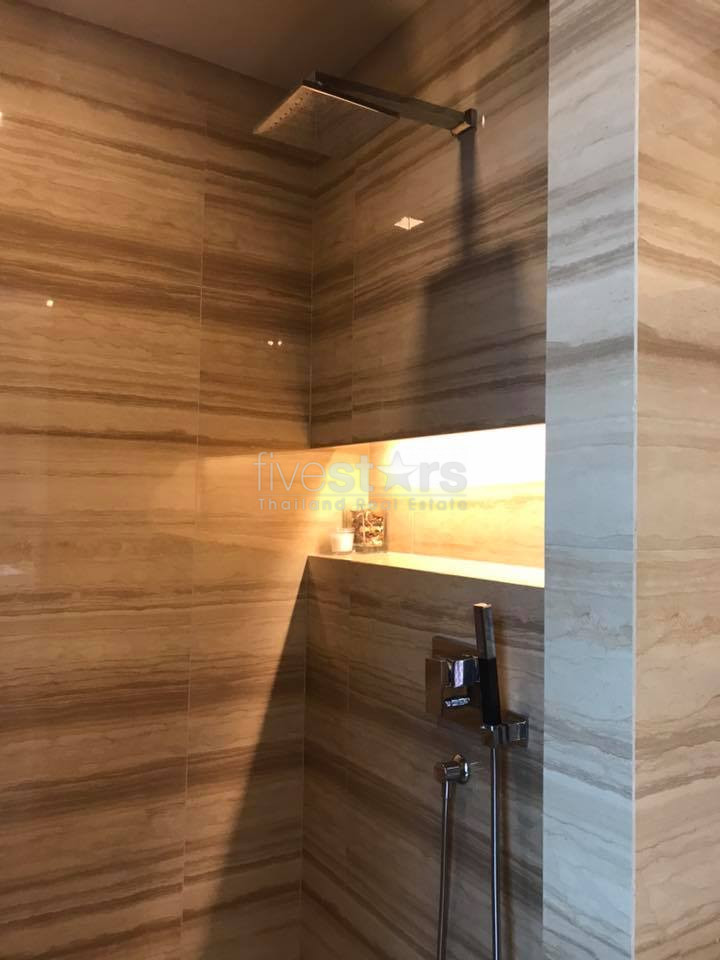 Condominium de luxe à louer près du BTS Ekamai, photo 19