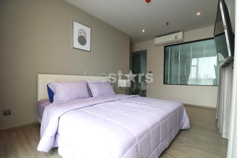 Appartement neuf en étage élevé de 2 chambres à louer près du BTS Ekamai, photo 6