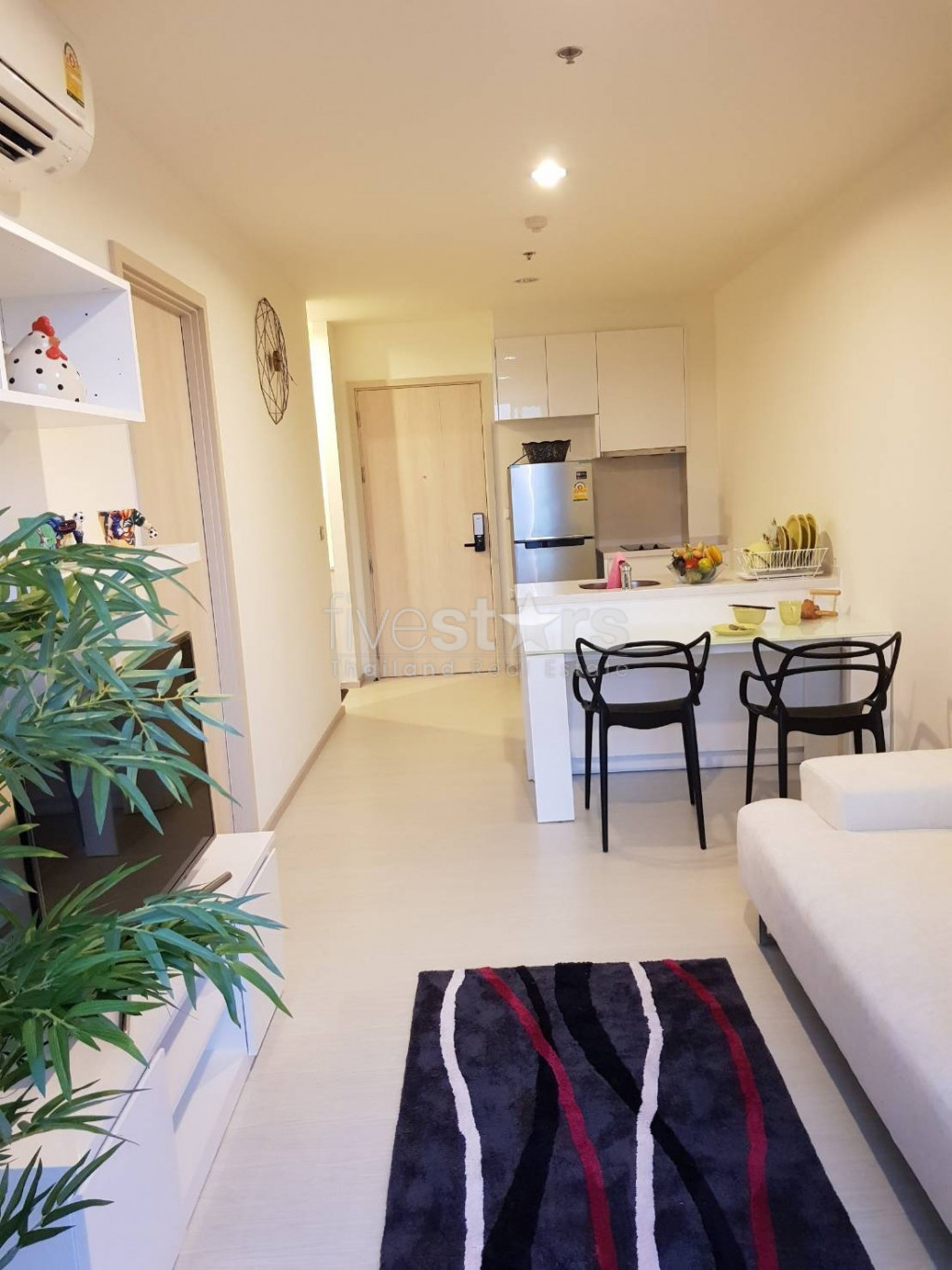 Appartement d'une chambre en étage élevé à louer près du BTS Ekamai, photo 4