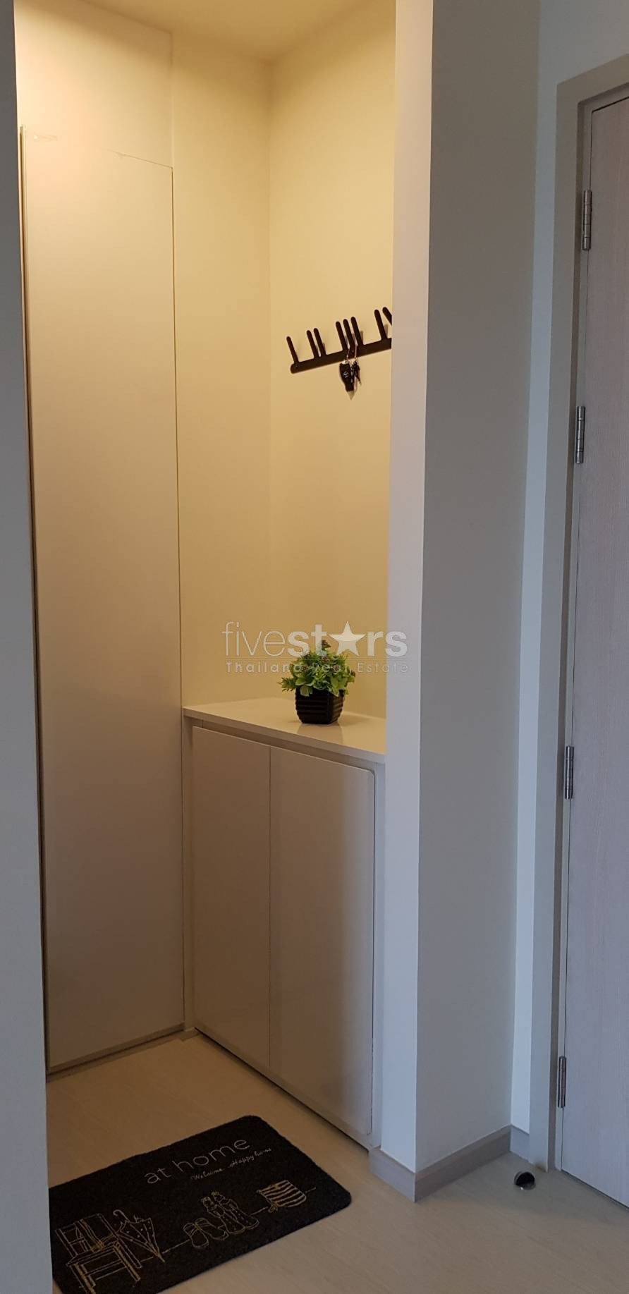 Appartement d'une chambre en étage élevé à louer près du BTS Ekamai, photo 8
