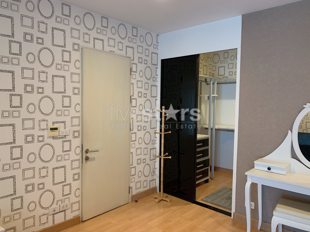 2 bedrooms condo for rent near BTS Ekamai, photo 12