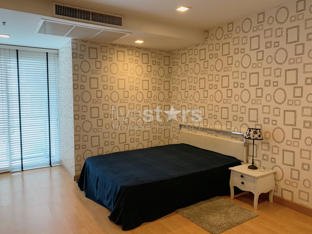 2 bedrooms condo for rent near BTS Ekamai, photo 10